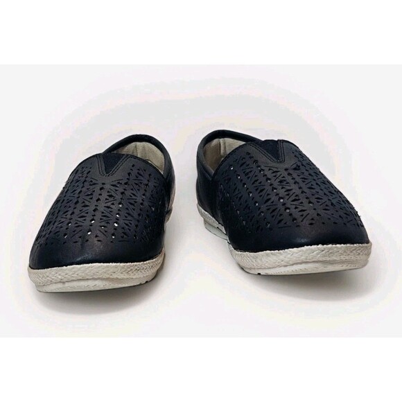 Earth Spirit Black Perforated Faux Leather Loafers Women's sz 9 EUC - Picture 3 of 10